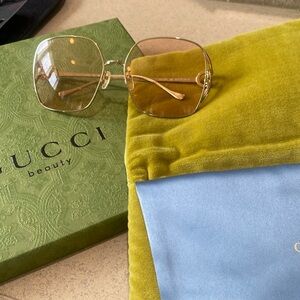 Gucci Sunglasses GG1323S - Gold Pink Gradient - Brand new - only tried on.